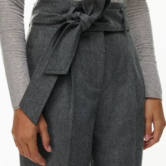 Aritzia Wilfred Gia Pants. Heather Dark Grey. 68%wool. 5% Cashmere. Size 2 - Picture 2 of 7